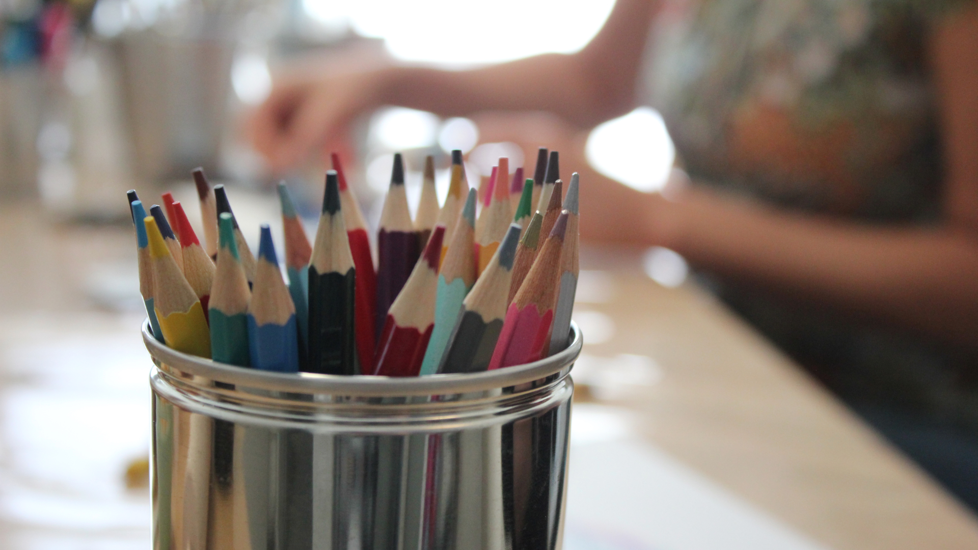 Atelier Miksang art-thérapie crayons couleurs